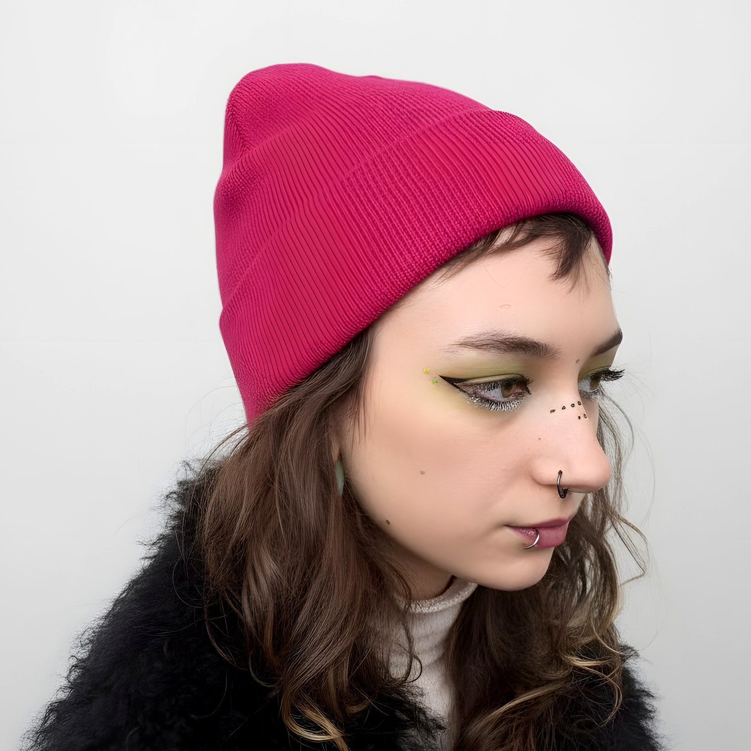 pipo raspberry red on model