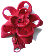 Load image into Gallery viewer, Rissarossi brooch Red Edel City
